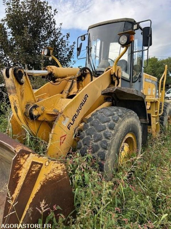 Chargeuse CHARGEUSE FURUKAWA 335 - 2000 - 5800 HEURES