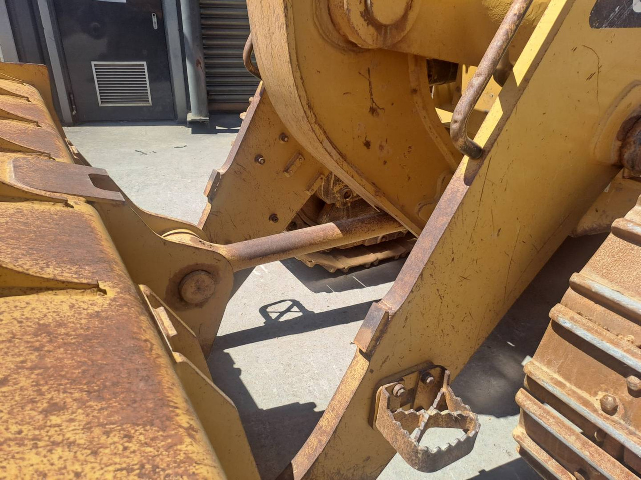 Chargeuse sur chenilles CAT 963K