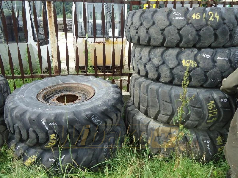 Chargeuse sur pneus 16/24 10/28/21