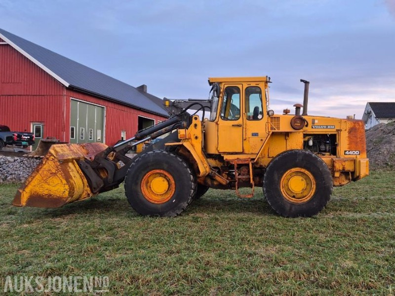 Chargeuse sur pneus 1984 Volvo 4400 hjullaster