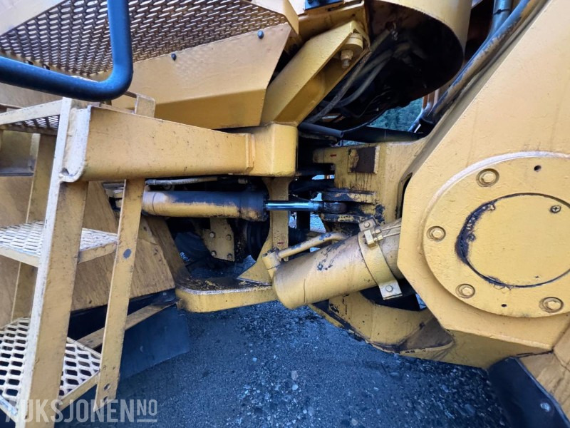 Chargeuse sur pneus 1984 Volvo BM 4600 HJULLASTER, HYDRAULISK HURTIGFESTE, SKUFFE, LØFTEBOM OG PALLEGAFLER