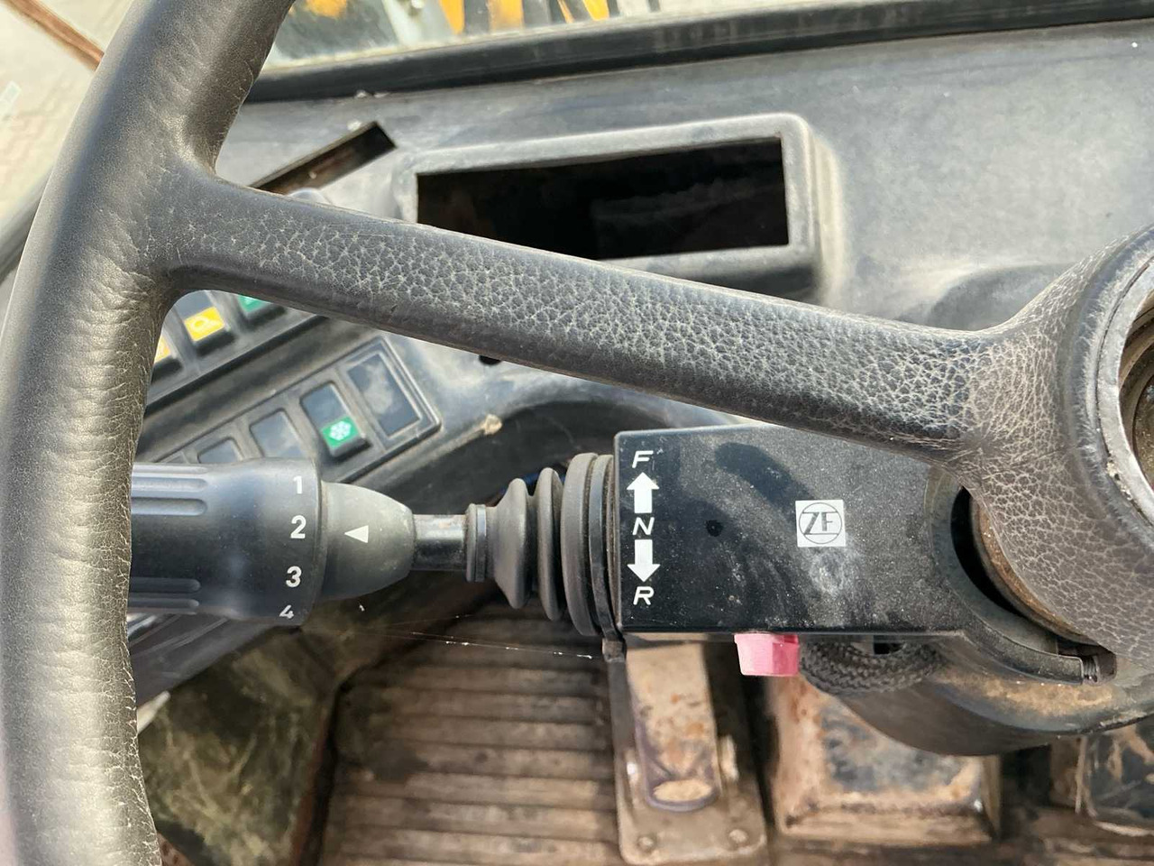 Chargeuse sur pneus 1995 WORK ETHIC WG35B SHOVEL