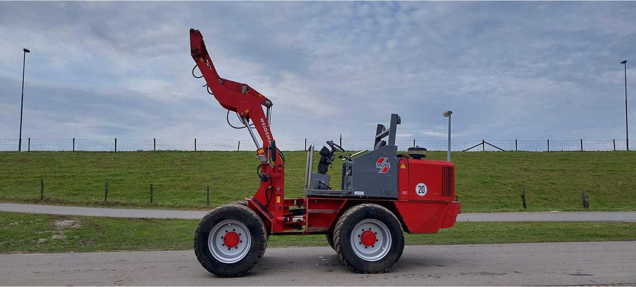 Chargeuse sur pneus 1996 WEIDEMANN 4002 SHOVEL