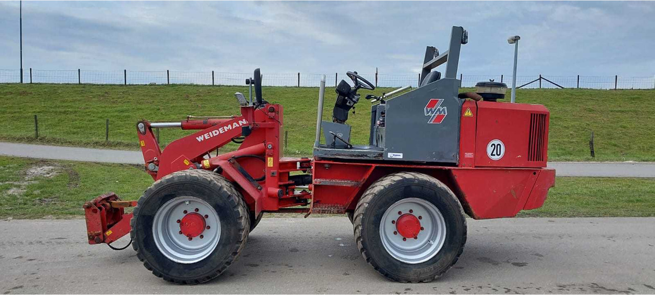 Chargeuse sur pneus 1996 WEIDEMANN 4002 SHOVEL