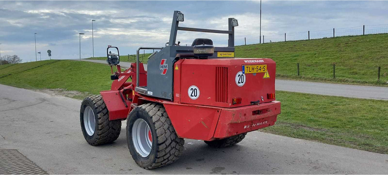 Chargeuse sur pneus 1996 WEIDEMANN 4002 SHOVEL