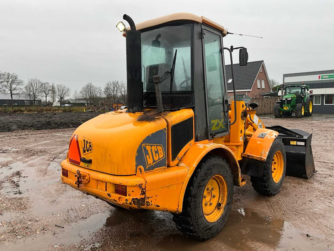 Chargeuse sur pneus 1997 JCB 408 B SHOVEL