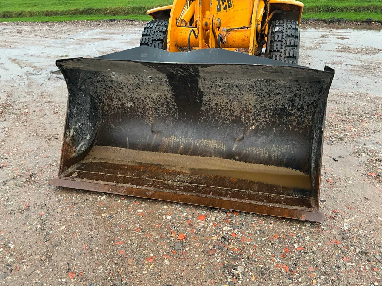 Chargeuse sur pneus 1997 JCB 408 B SHOVEL