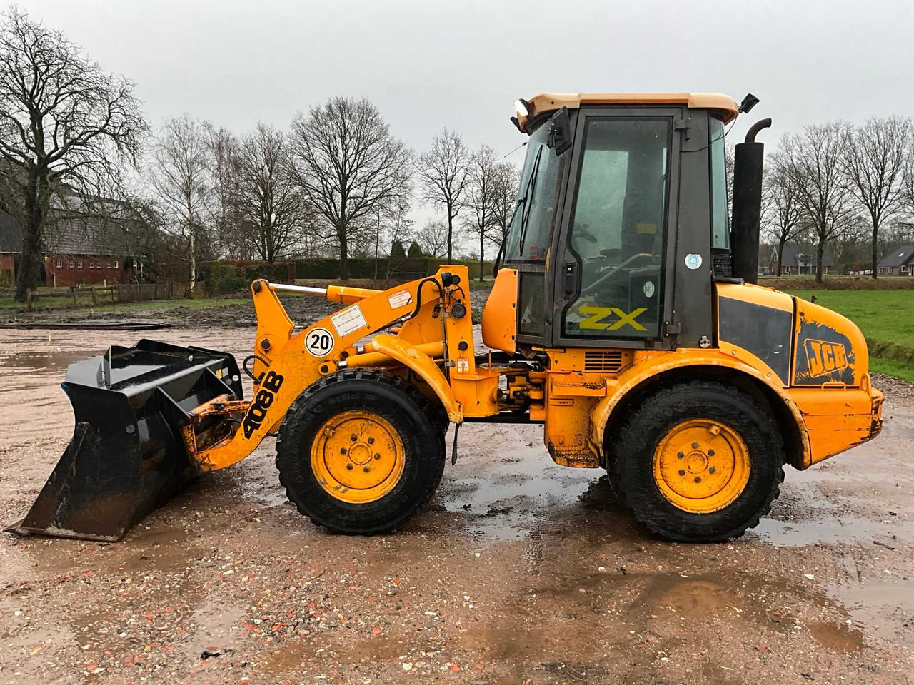 Chargeuse sur pneus 1997 JCB 408 B SHOVEL