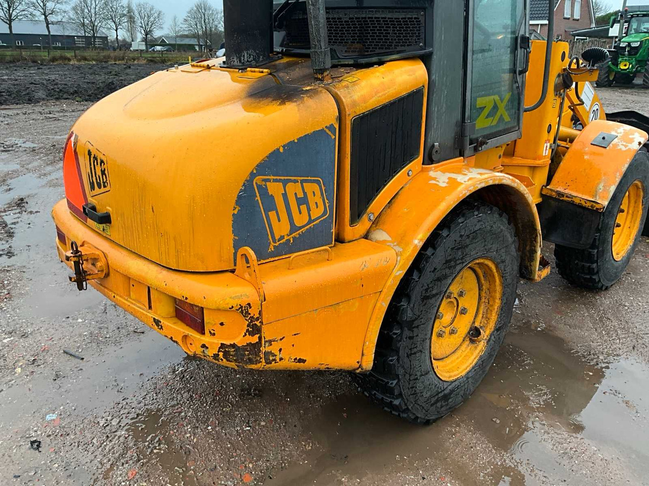 Chargeuse sur pneus 1997 JCB 408 B SHOVEL