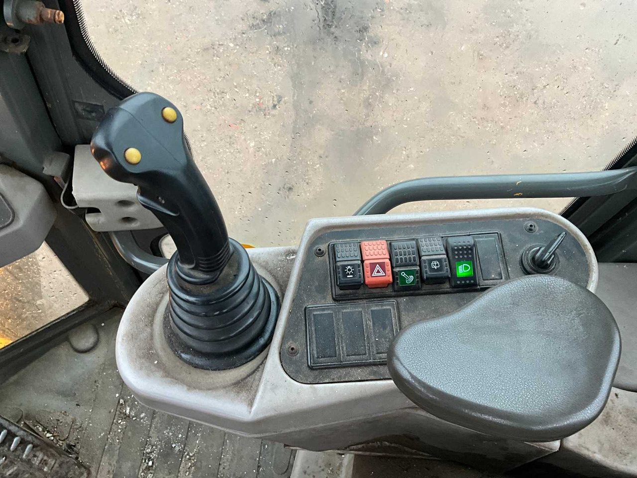 Chargeuse sur pneus 1997 JCB 408 B SHOVEL