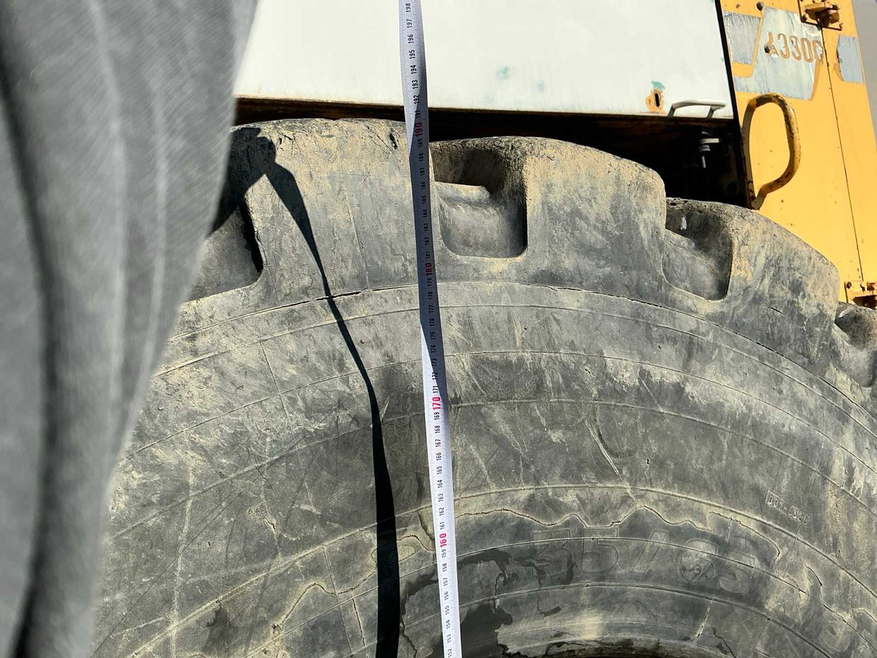 Chargeuse sur pneus 1998 VOLVO L330B WHEEL LOADER