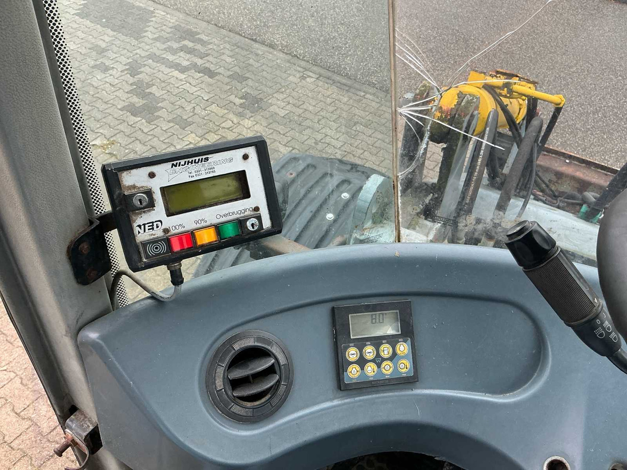 Chargeuse sur pneus 2000 WORK ETHIC WG35D SHOVEL