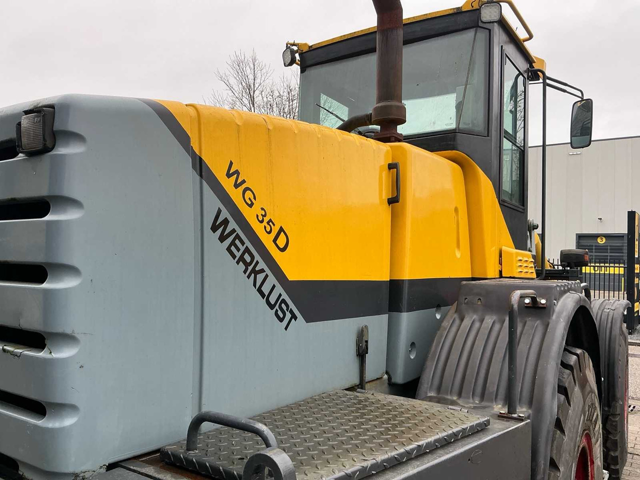 Chargeuse sur pneus 2000 WORK ETHIC WG35D SHOVEL