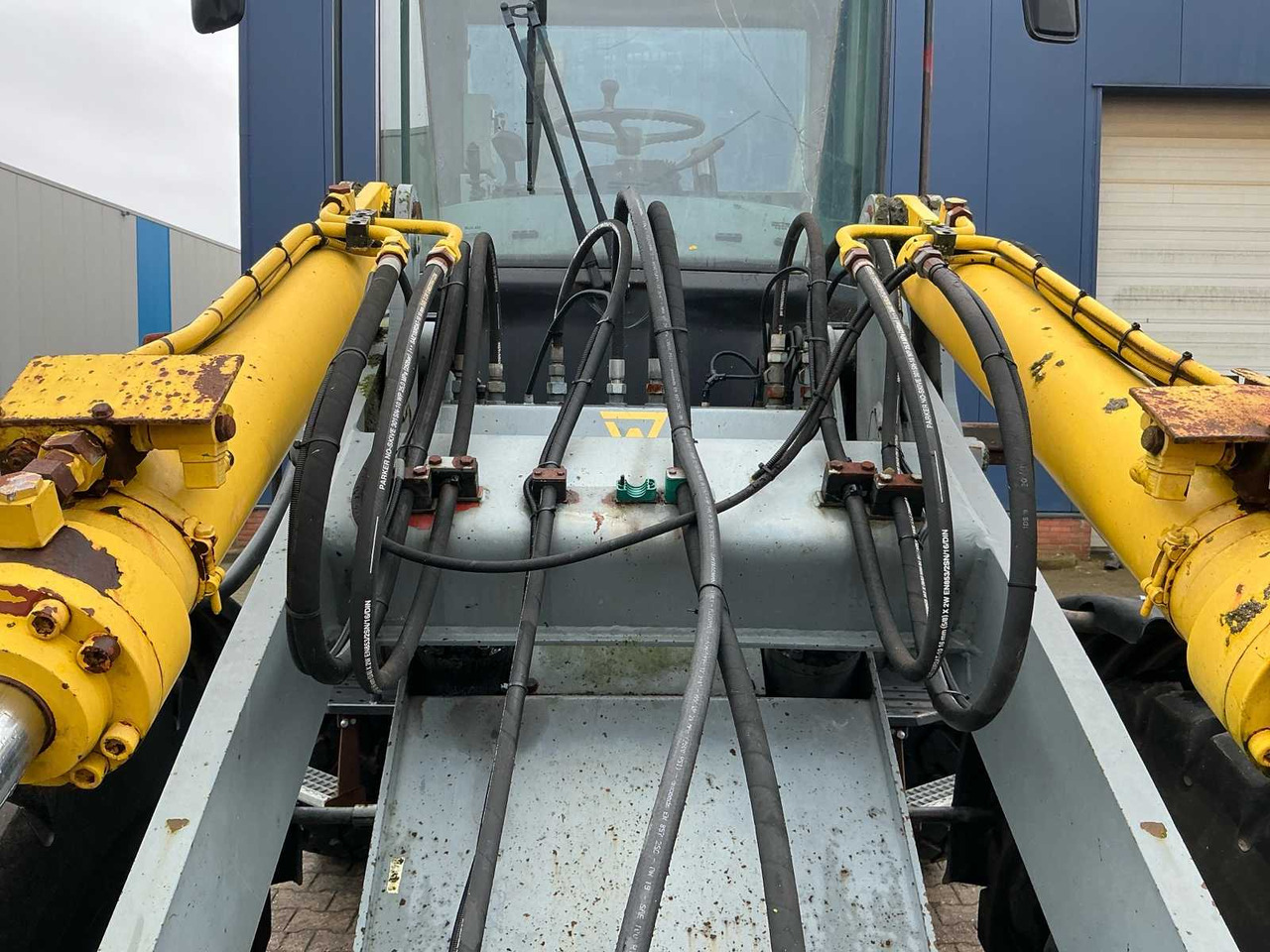 Chargeuse sur pneus 2000 WORK ETHIC WG35D SHOVEL