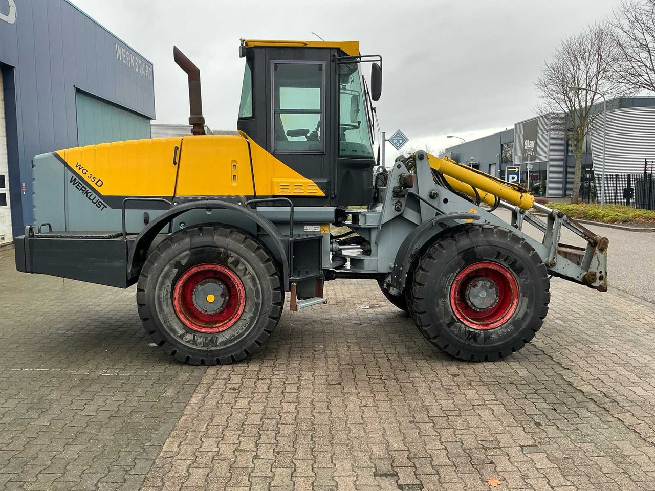 Chargeuse sur pneus 2000 WORK ETHIC WG35D SHOVEL