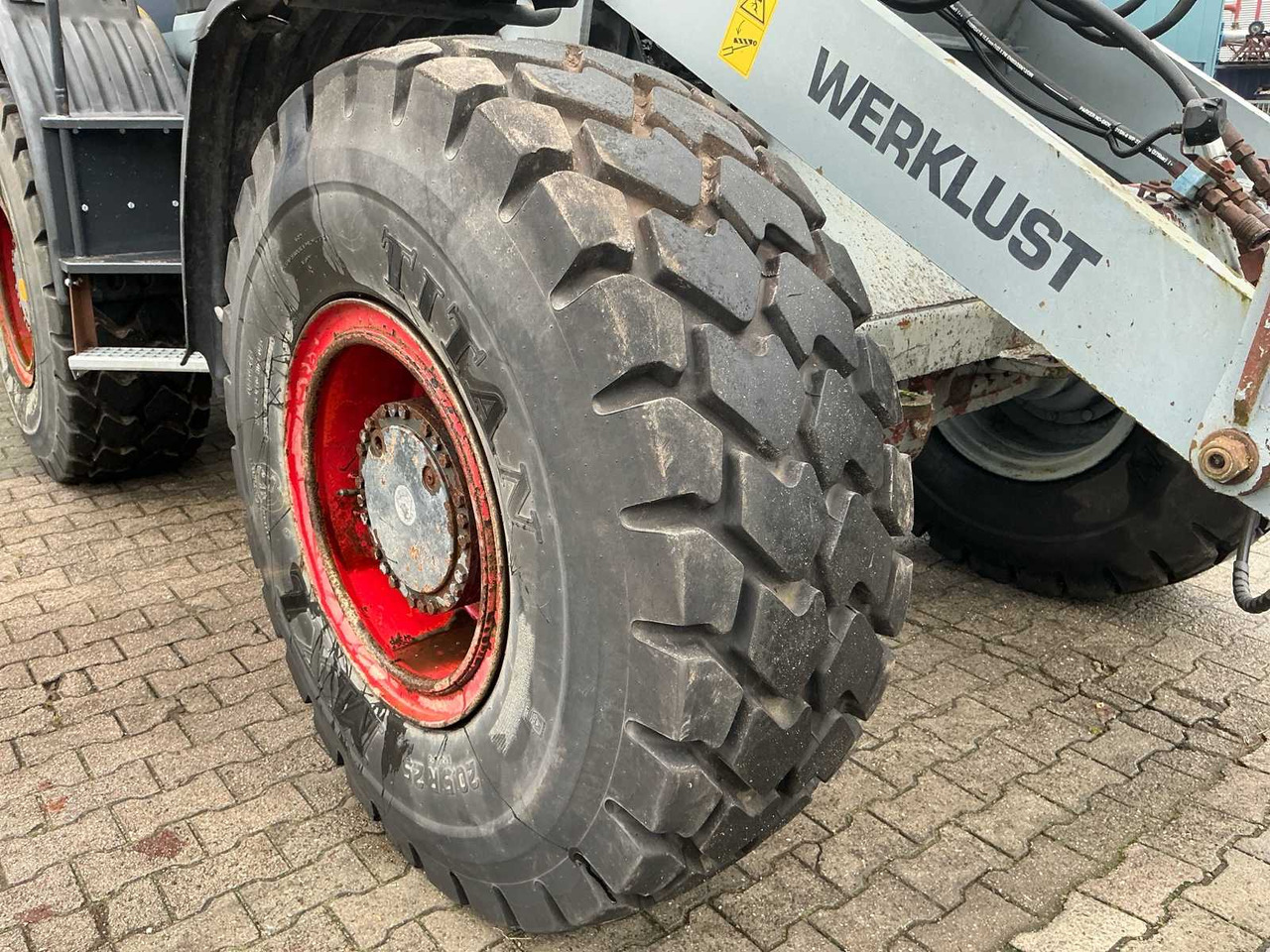 Chargeuse sur pneus 2000 WORK ETHIC WG35D SHOVEL