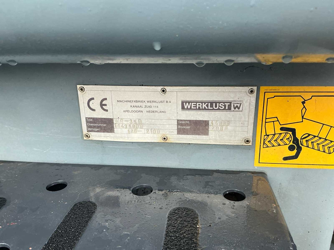 Chargeuse sur pneus 2000 WORK ETHIC WG35D SHOVEL