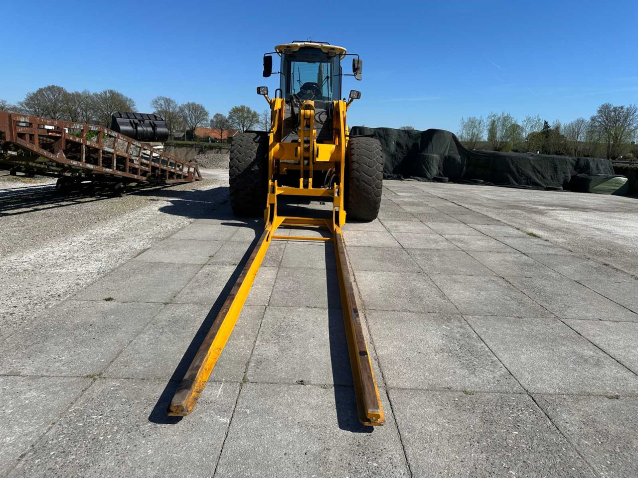 Chargeuse sur pneus 2002 JCB 436 HT SHOVEL