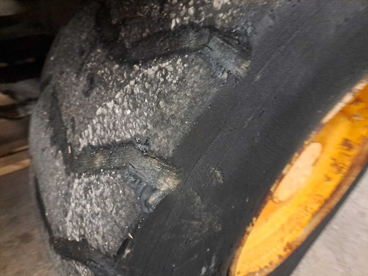 Chargeuse sur pneus 2002 LIEBHERR L514 SHOVEL