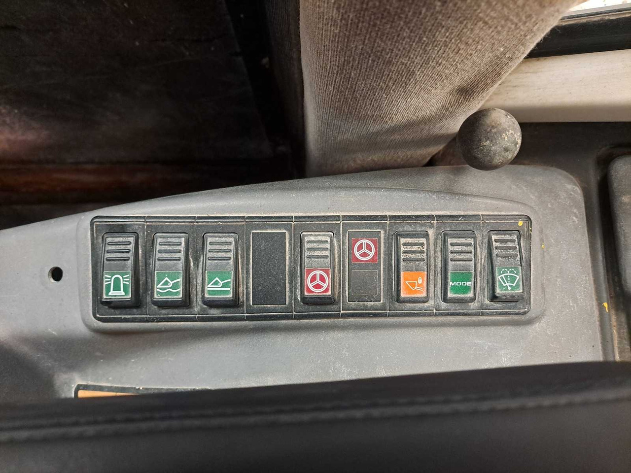 Chargeuse sur pneus 2002 LIEBHERR L514 SHOVEL