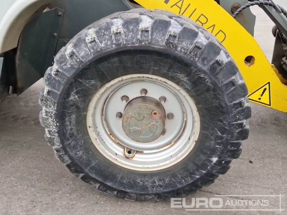 Chargeuse sur pneus 2003 Kramer 580