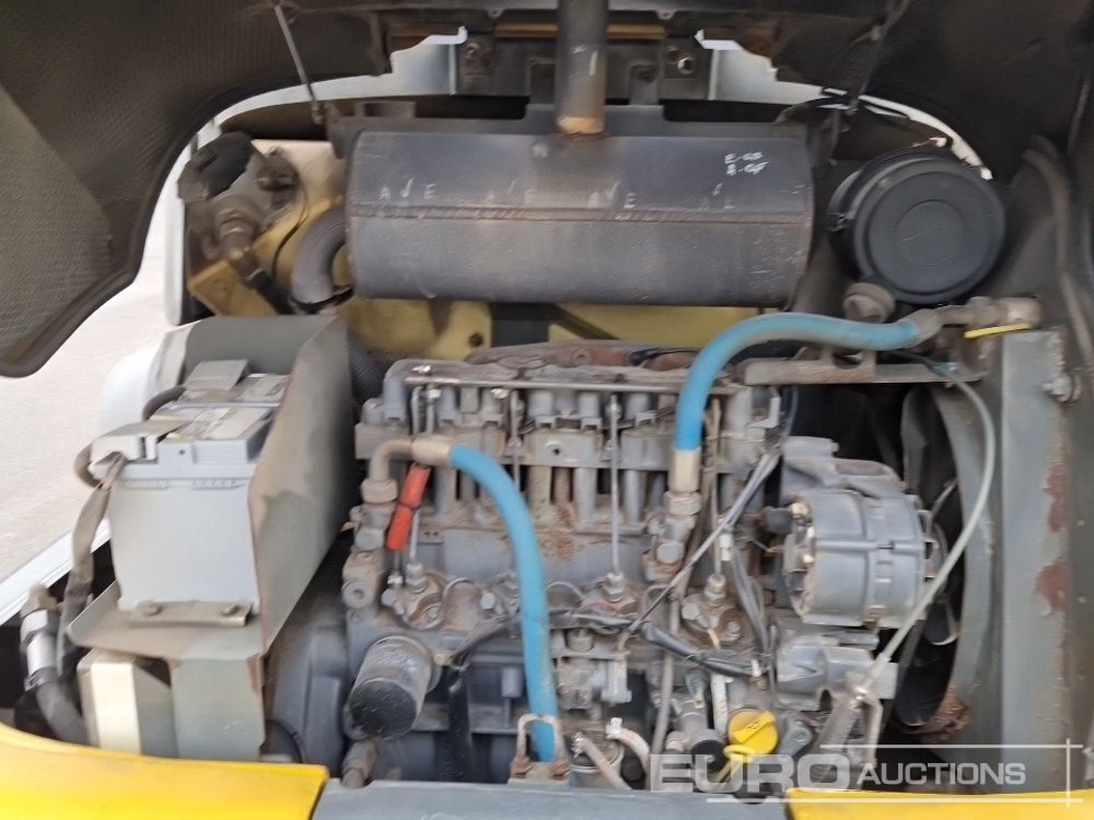 Chargeuse sur pneus 2003 Kramer 580