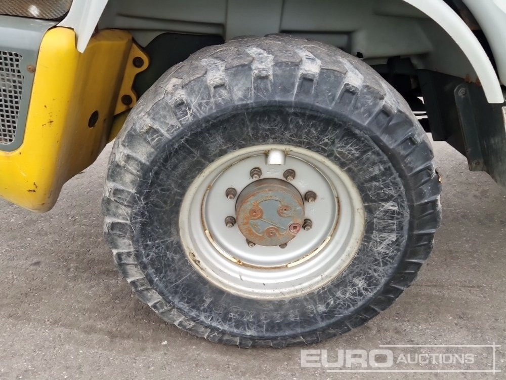 Chargeuse sur pneus 2003 Kramer 580