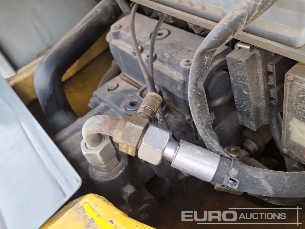 Chargeuse sur pneus 2003 Kramer 580