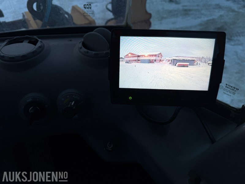 Chargeuse sur pneus 2004 Volvo L90E - Sentralsmøring - Ny motor