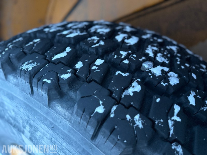 Chargeuse sur pneus 2004 Volvo L90E - Sentralsmøring - Ny motor