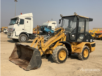 Chargeuse sur pneus  2007 Cat 906 Wheel Loader