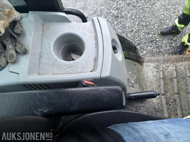 Chargeuse sur pneus 2010 CAT 906H HJULLASTER. 1596TIMER. SKUFFE. TELLEFSDAL VPL PLOG. HOLMS FEIEKOST. CAT PALLEGAFFLER