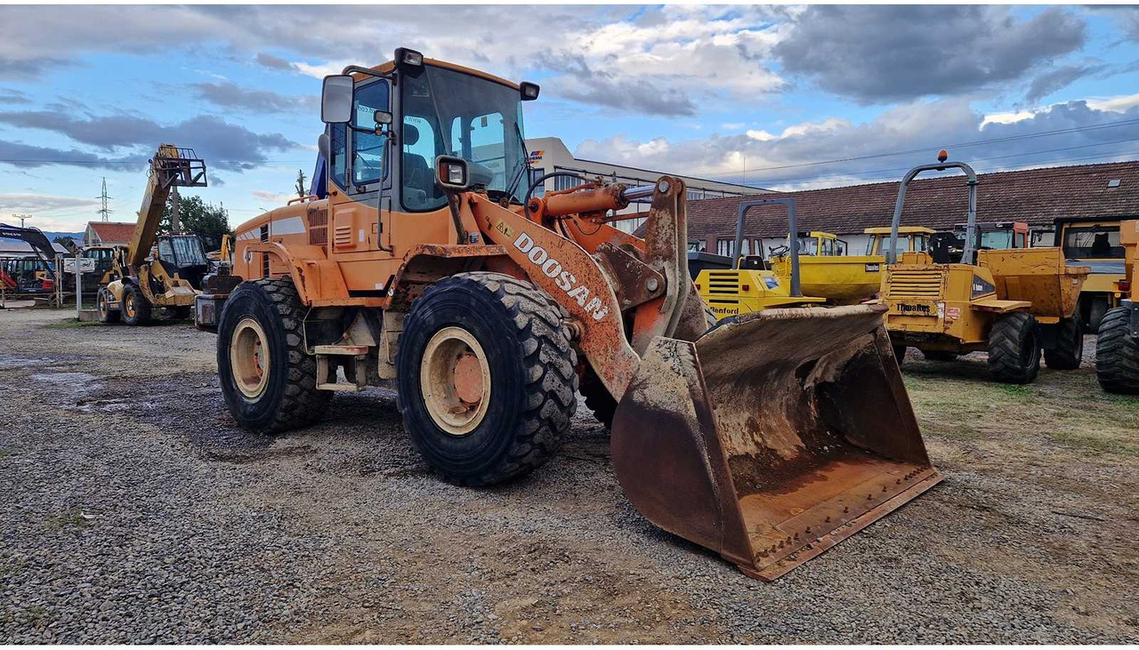 Chargeuse sur pneus 2010 DOOSAN DL200 WHEELED LOADER
