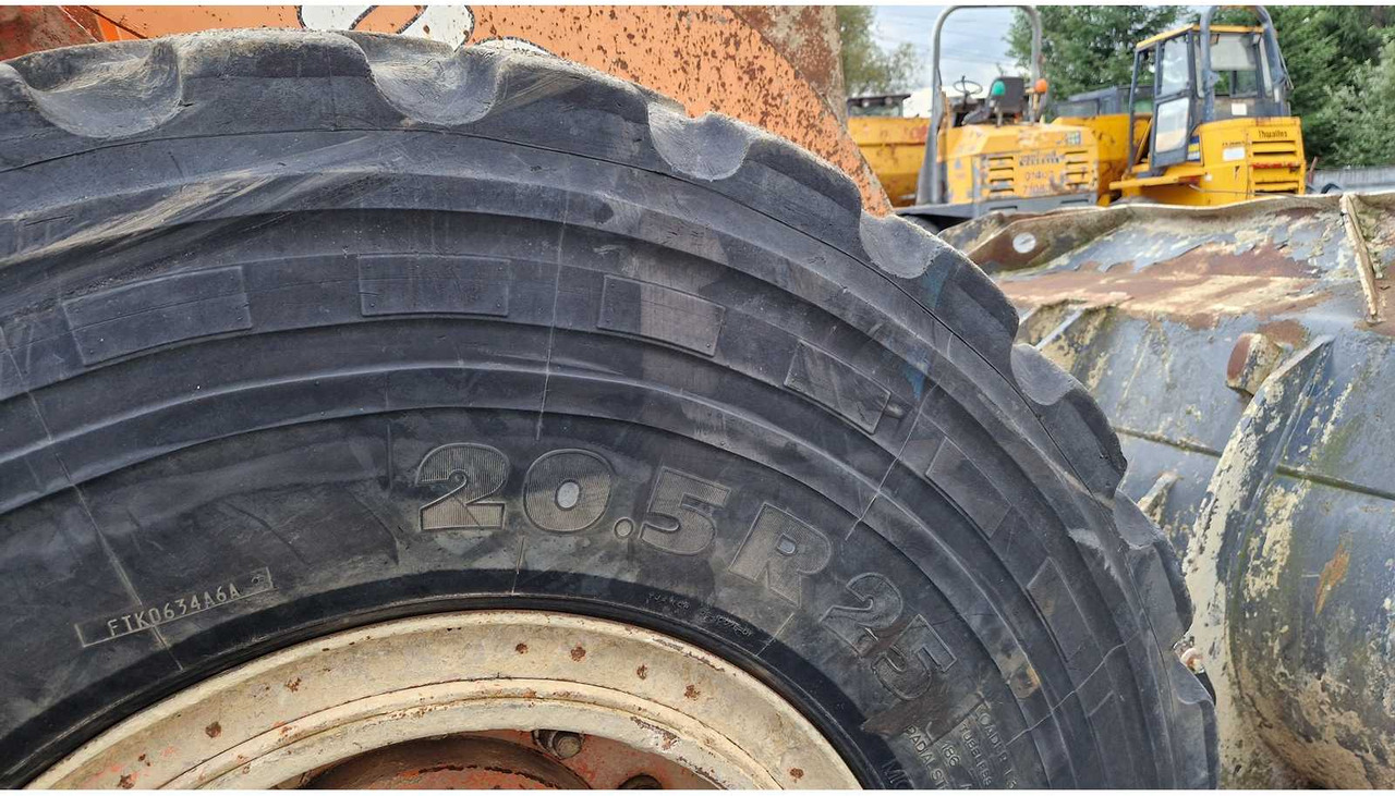 Chargeuse sur pneus 2010 DOOSAN DL200 WHEELED LOADER