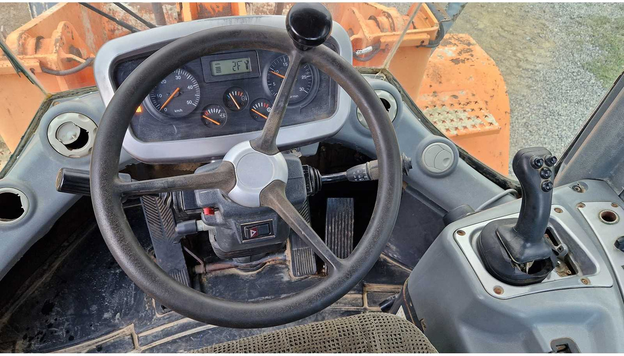 Chargeuse sur pneus 2010 DOOSAN DL200 WHEELED LOADER