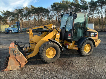 Chargeuse sur pneus  2011 CATERPILLAR 906H SHOVEL