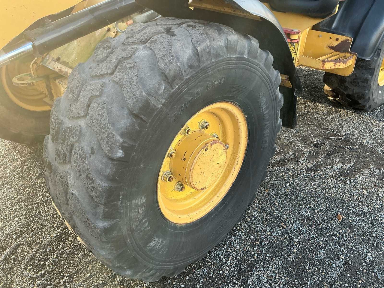 Chargeuse sur pneus 2011 CATERPILLAR 906H SHOVEL