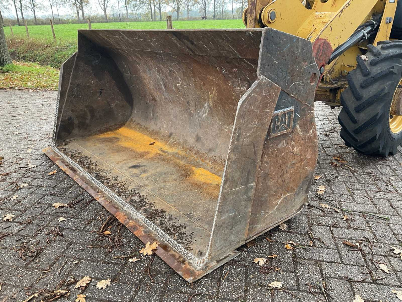 Chargeuse sur pneus 2011 CATERPILLAR 906H SHOVEL