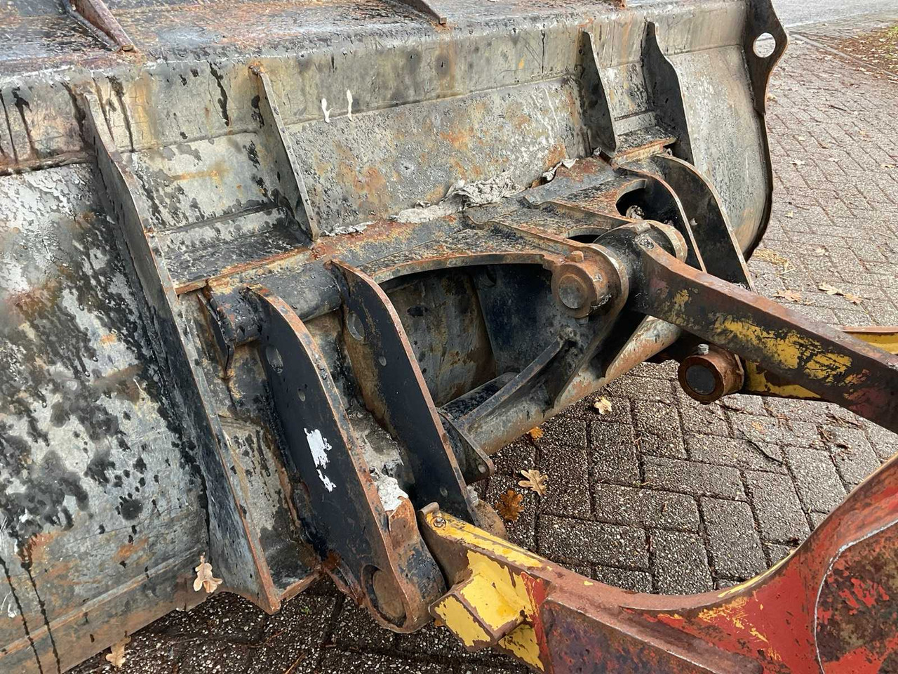 Chargeuse sur pneus 2011 CATERPILLAR 906H SHOVEL