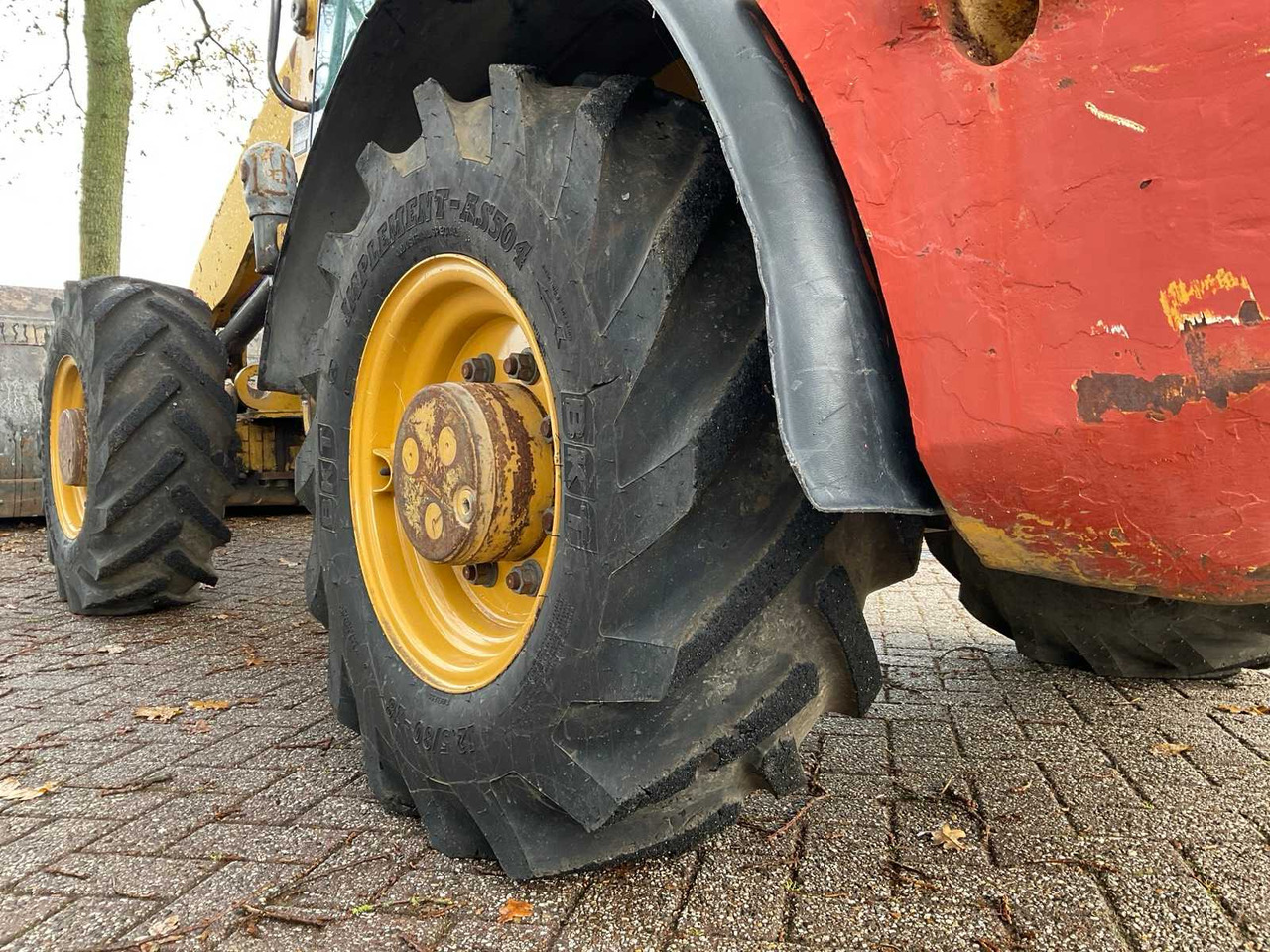 Chargeuse sur pneus 2011 CATERPILLAR 906H SHOVEL