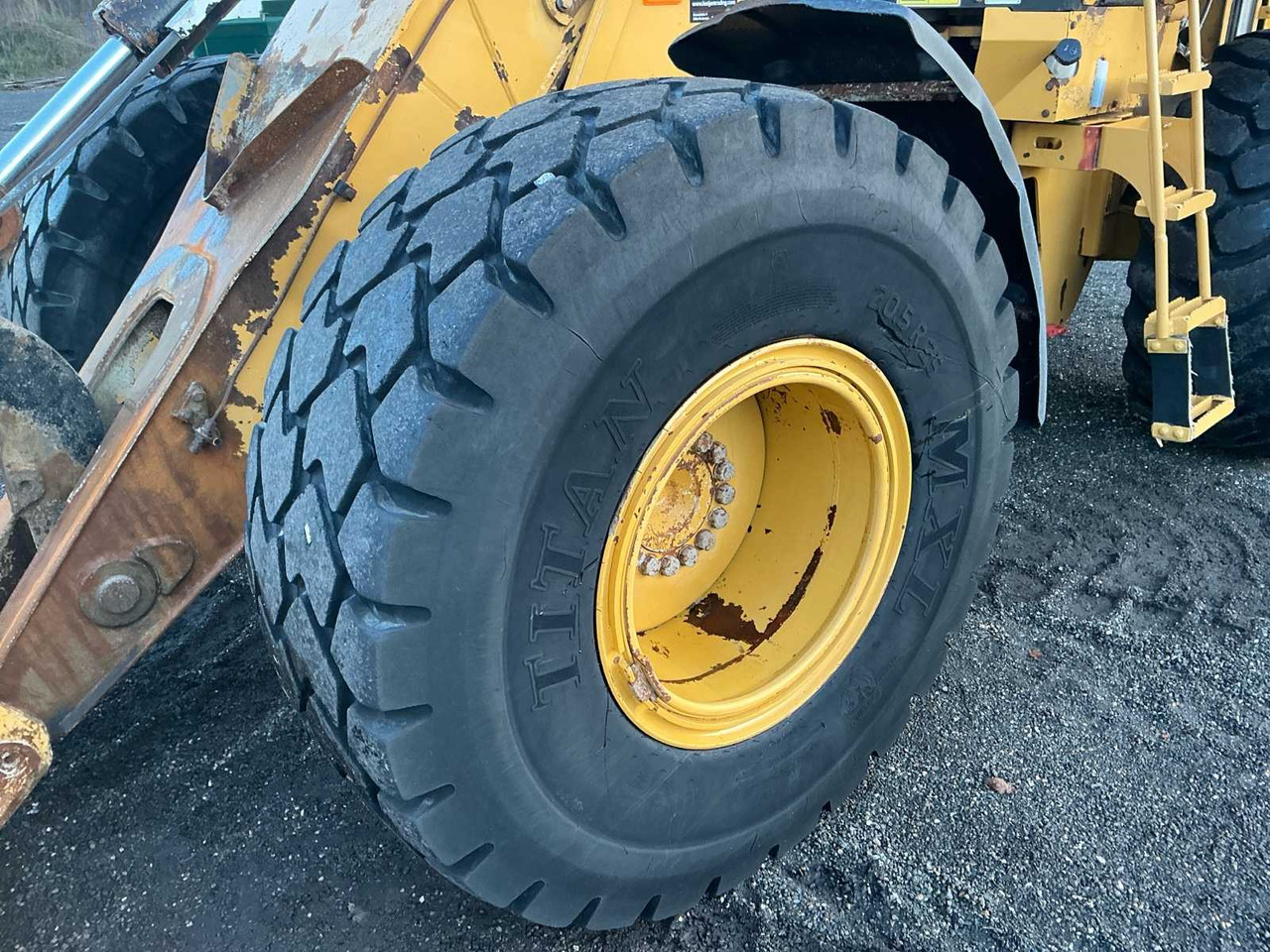 Chargeuse sur pneus 2011 CATERPILLAR 924H SHOVEL