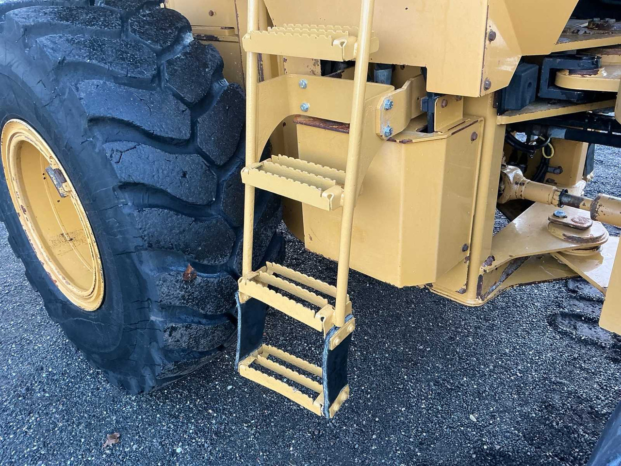 Chargeuse sur pneus 2011 CATERPILLAR 924H SHOVEL