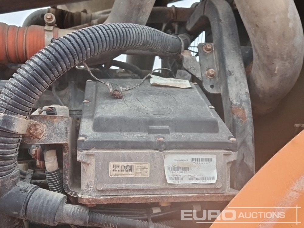 Chargeuse sur pneus 2011 Case 821F