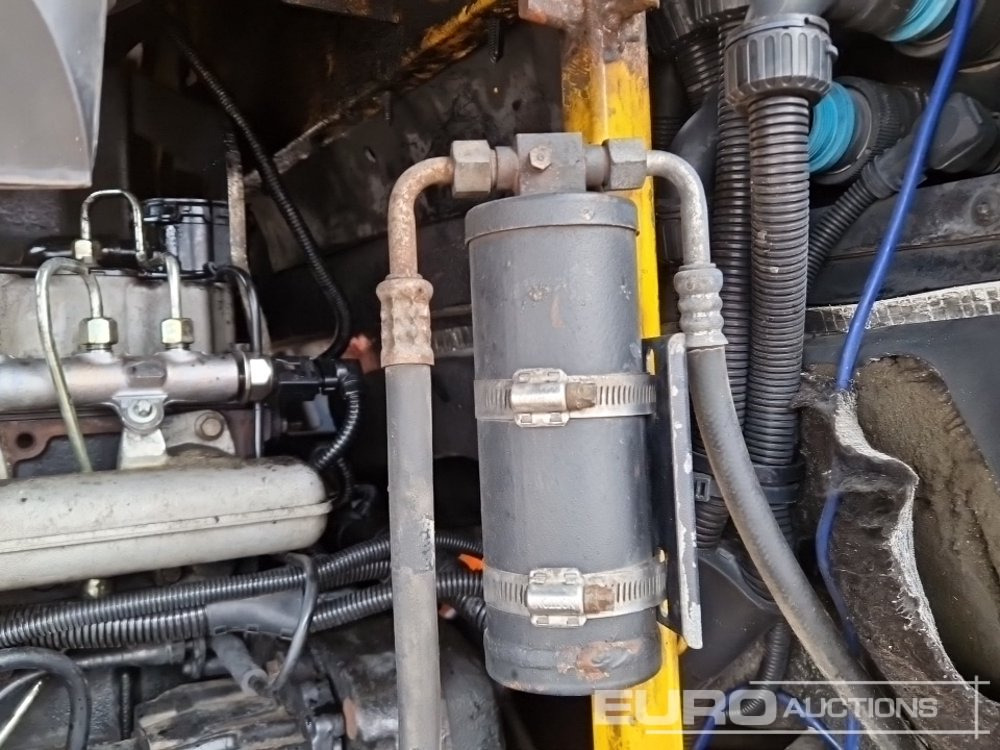 Chargeuse sur pneus 2011 JCB 416