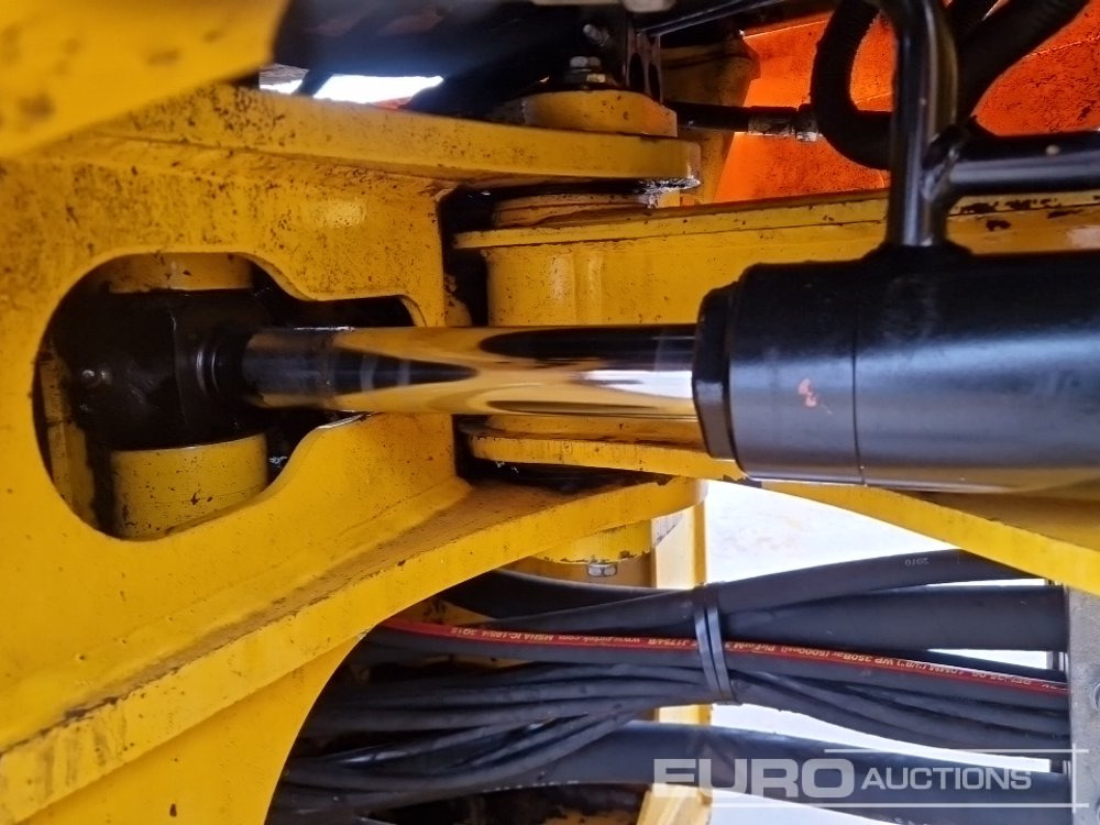 Chargeuse sur pneus 2011 JCB 416