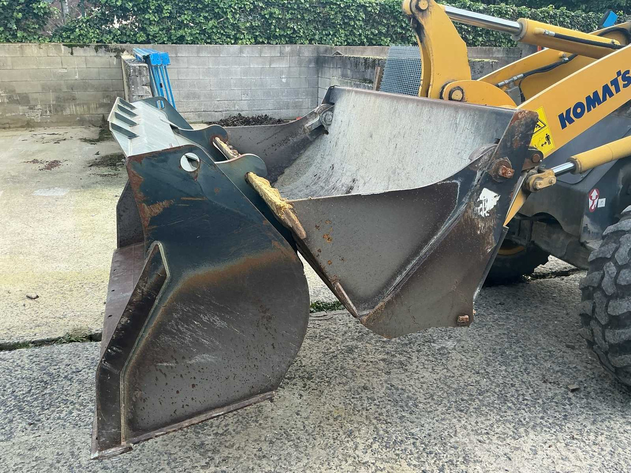 Chargeuse sur pneus 2011 KOMATSU FASTRAC WA90 SHOVEL