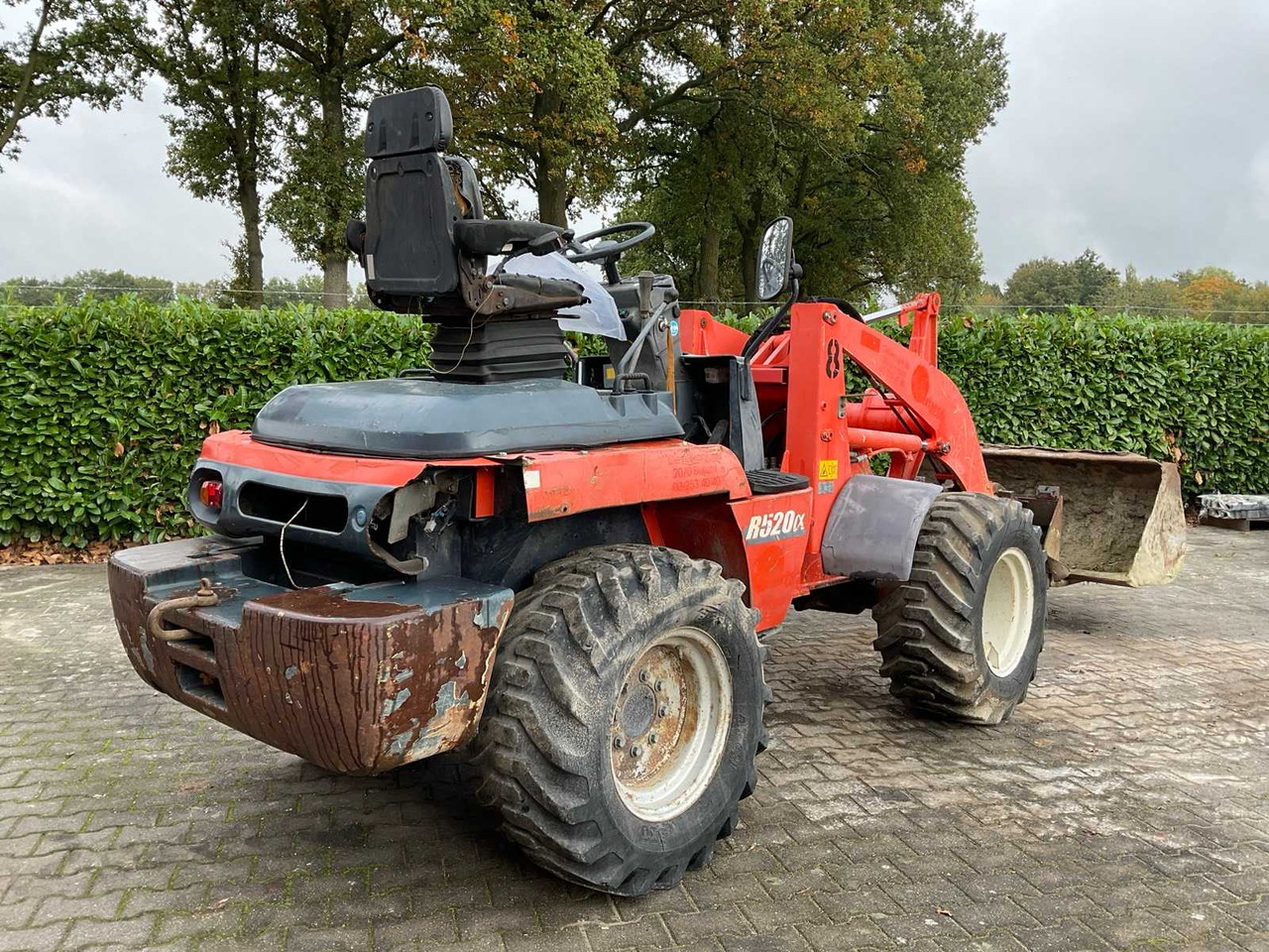 Chargeuse sur pneus 2011 KUBOTA R520NH SHOVEL