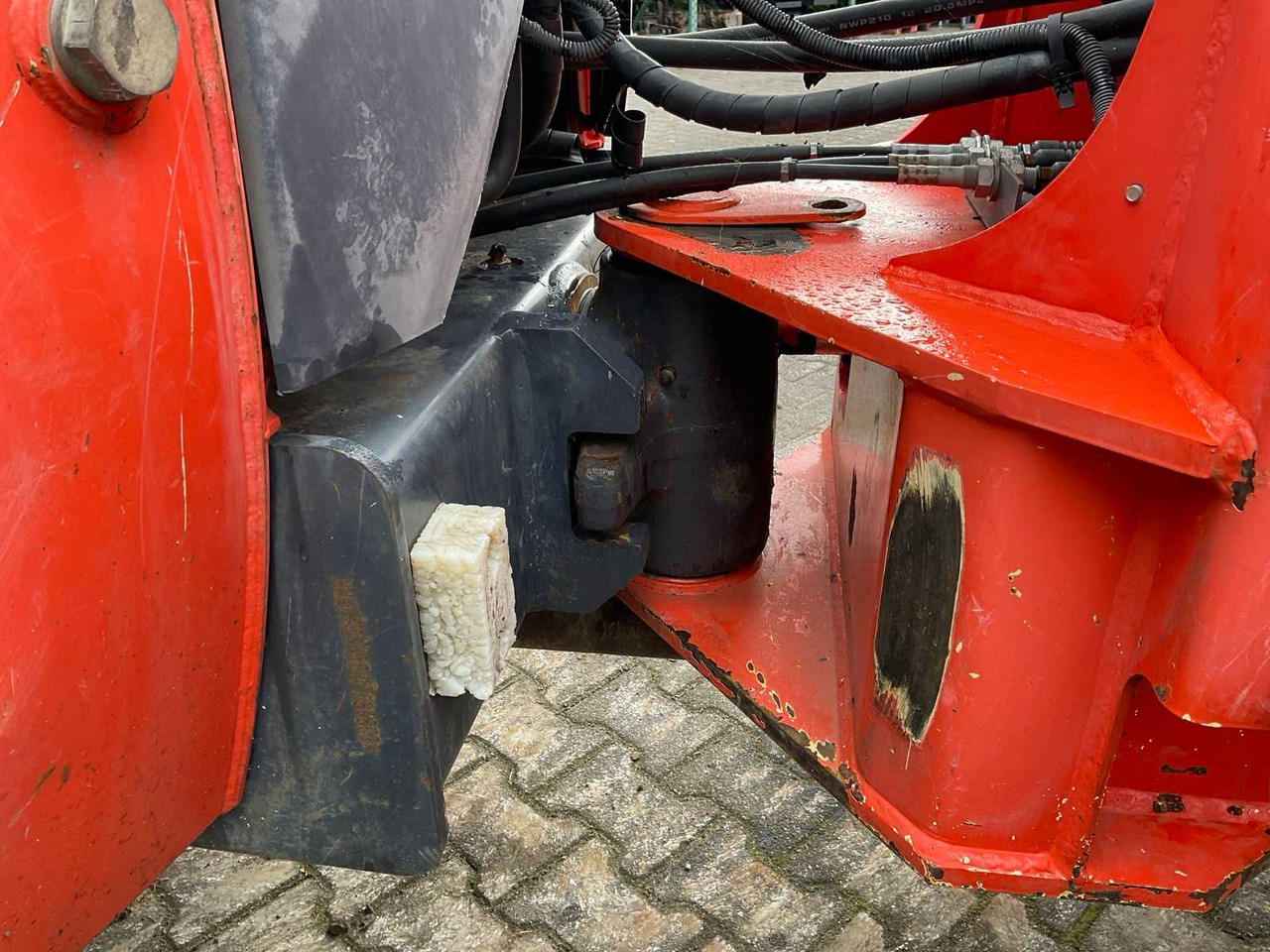 Chargeuse sur pneus 2011 KUBOTA R520NH SHOVEL