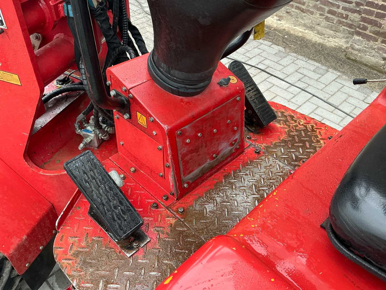 Chargeuse sur pneus 2011 MACKS 333 SHOVEL