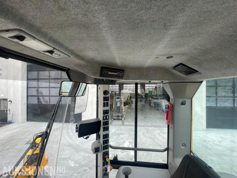 Chargeuse sur pneus 2011 VOLVO L60F HJULLASTER - SPAKSTYRING - NYE DEKK - BBS - 3-4 FUNKSJON - PALLEGAFLER - SKUFFE - KAMERA - MYE PÅKOSTET!